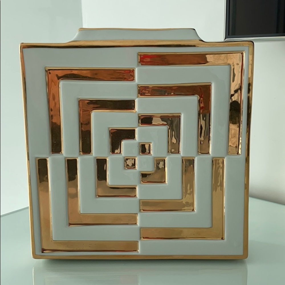 Flower Base or Home decor